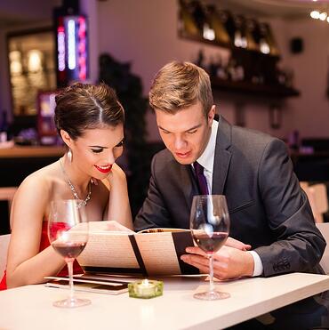 Couple_at_restaurant
