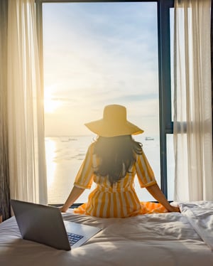 6 Ways Hotels Can Appeal to Bleisure Travelers