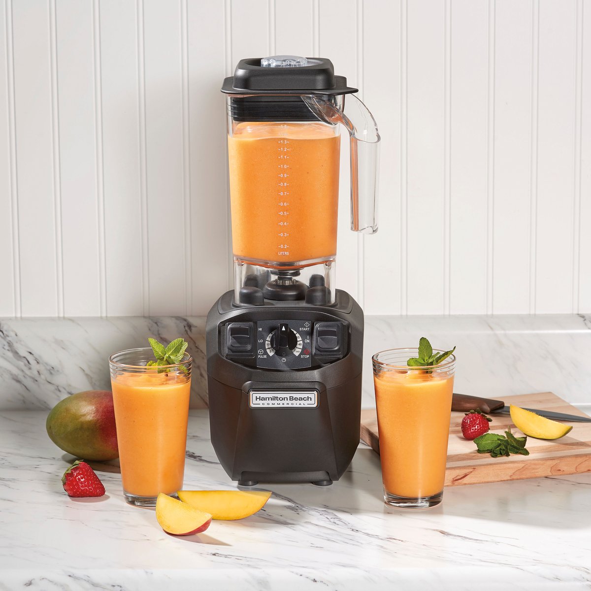 Beverage commercial blenders