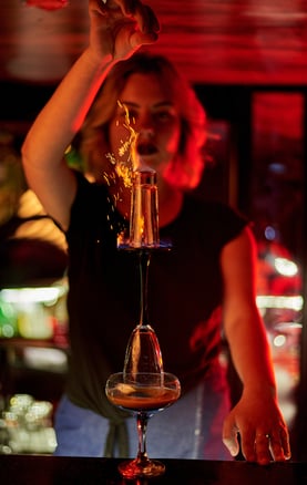 bartender-makes-playful-drink